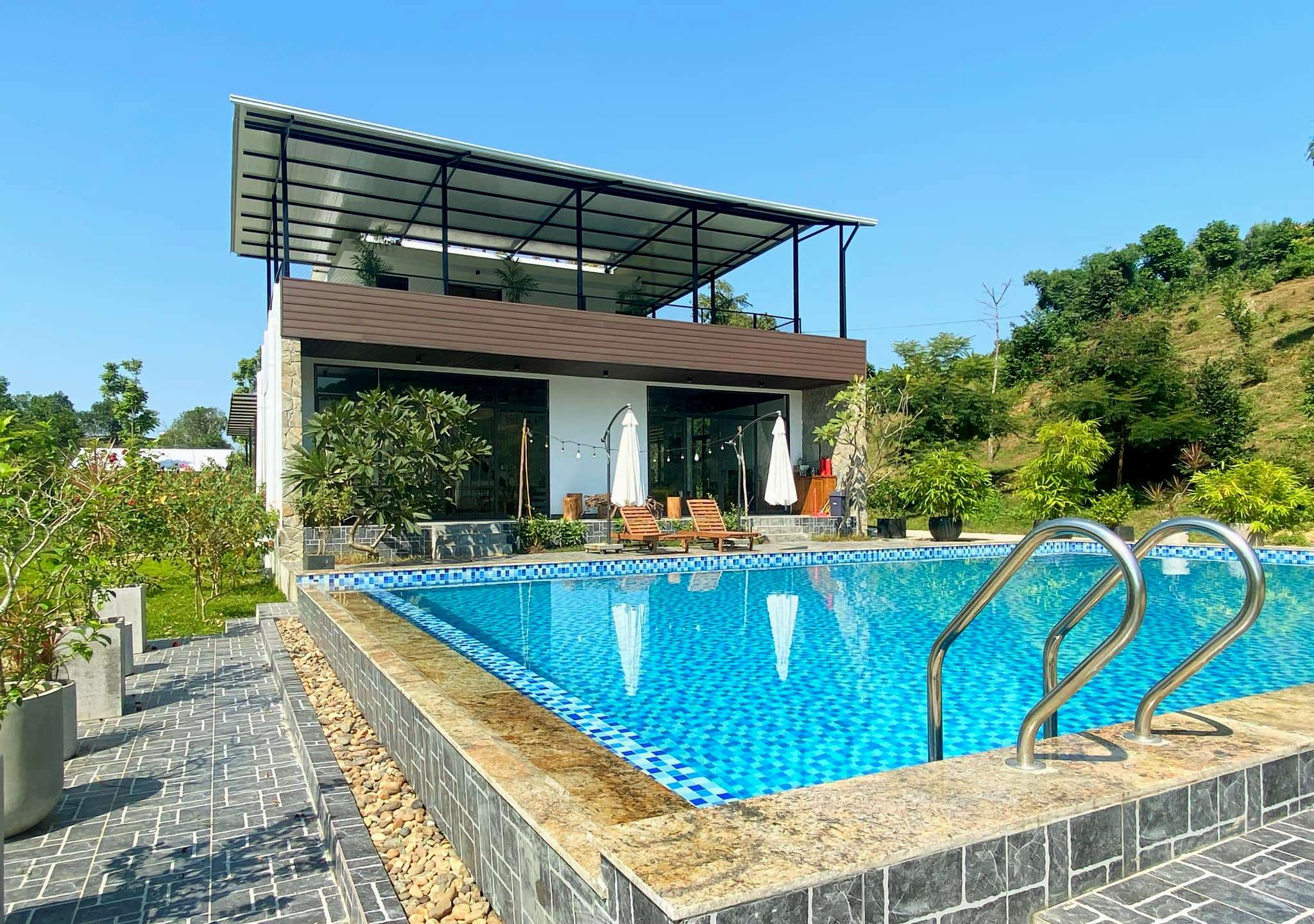 Villa mùa hè tại Tula Hardin Homestay Hòa Bình